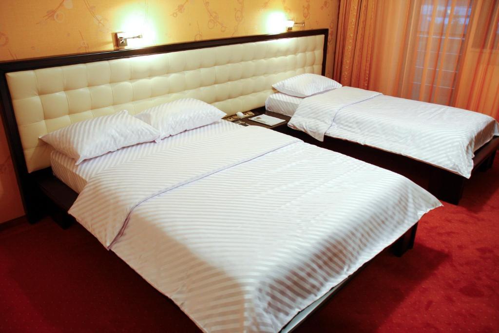 Hotel Anna Junior Târgu Jiu Quarto foto