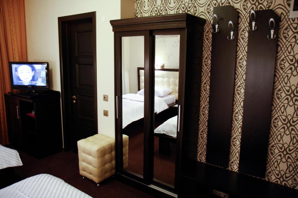 Hotel Anna Junior Târgu Jiu Quarto foto