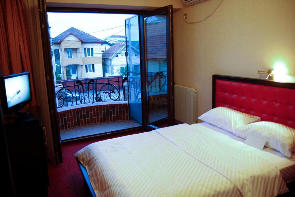 Hotel Anna Junior Târgu Jiu Quarto foto