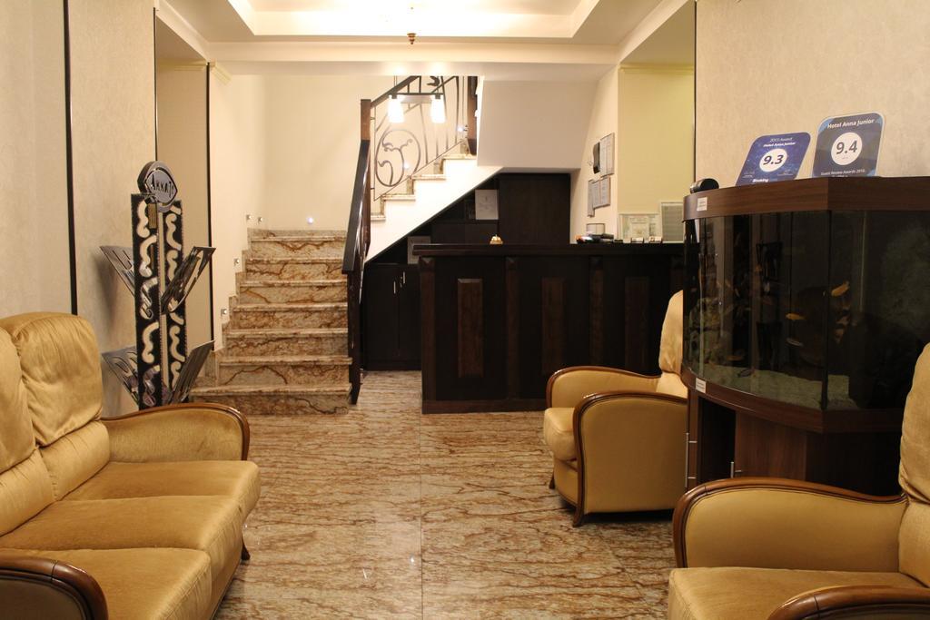Hotel Anna Junior Târgu Jiu Exterior foto