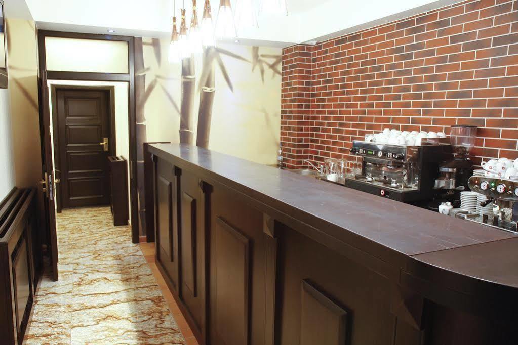 Hotel Anna Junior Târgu Jiu Restaurante foto