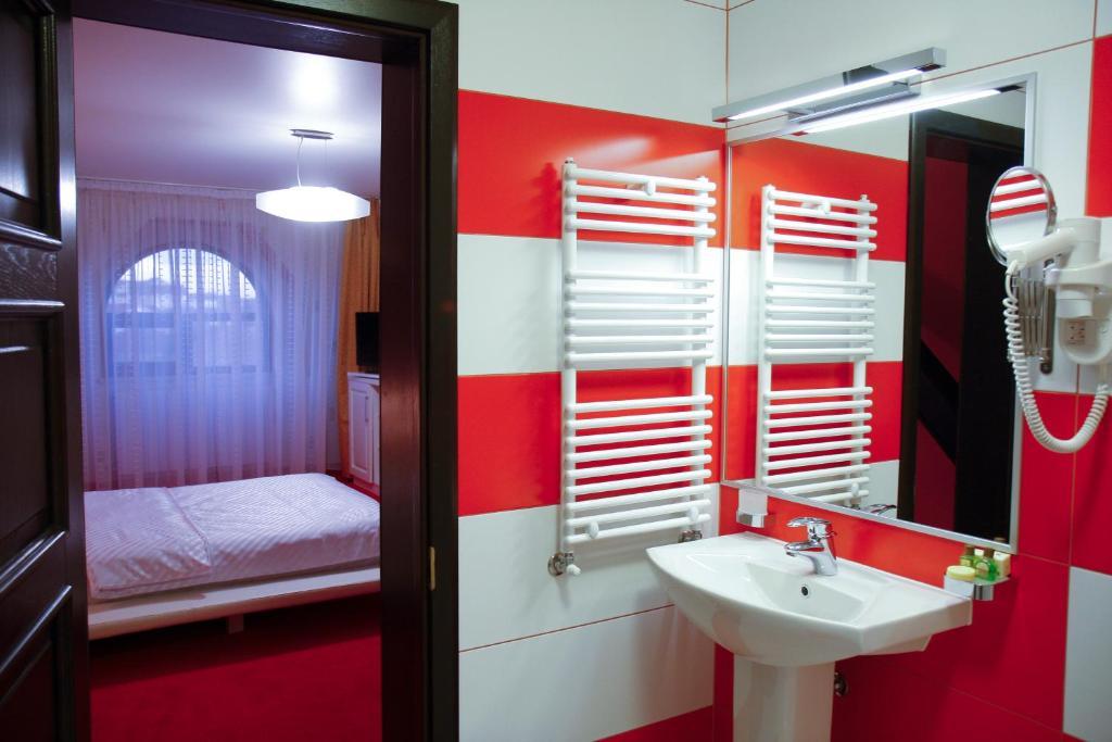 Hotel Anna Junior Târgu Jiu Quarto foto