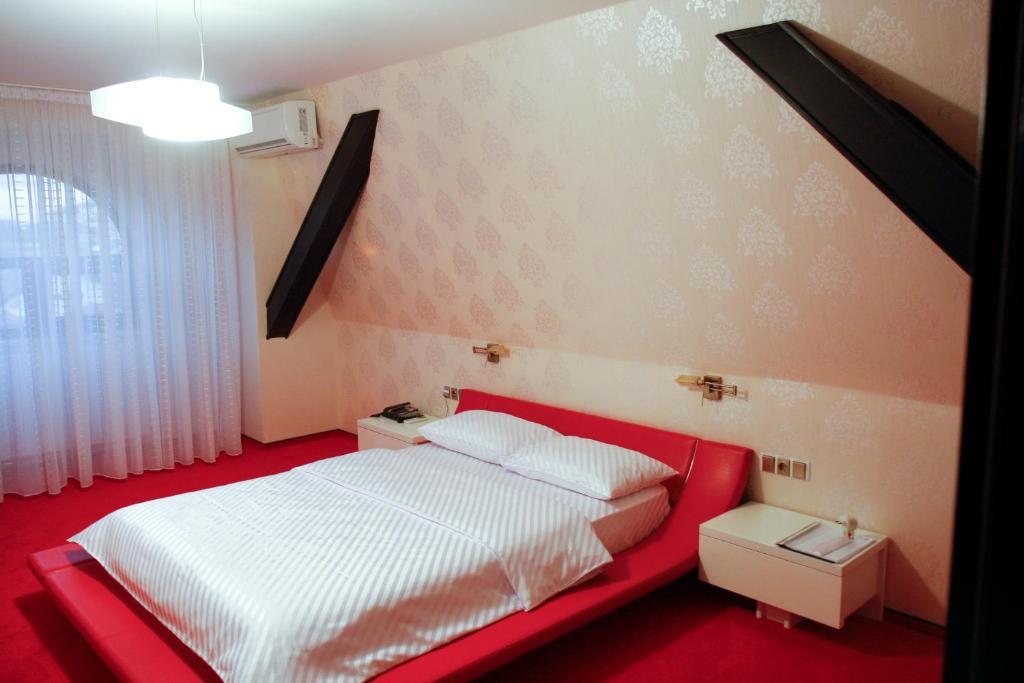 Hotel Anna Junior Târgu Jiu Quarto foto